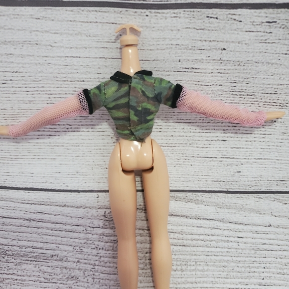 COPY - Princess Jade bratz doll top shirt only - Picture 4 of 7